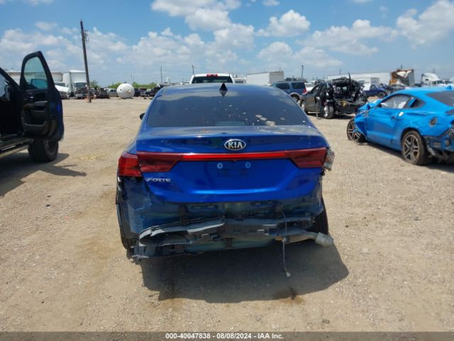 3KPF24AD5ME344045 KIA Forte Lxs
