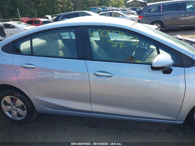 Chevrolet Cruze Ls Auto 2018 1G1BC5SM3J7135360 Image 13