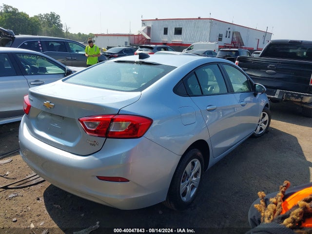 Chevrolet Cruze Ls Auto 2018 1G1BC5SM3J7135360 Image 4