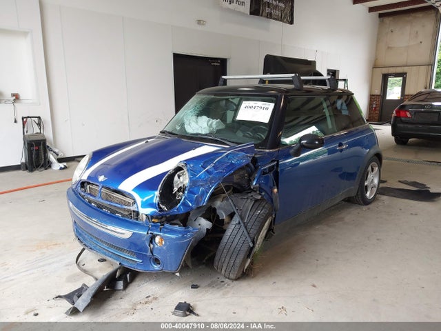 2005 MINI COOPER WMWRC33515TK61714 Photo 1