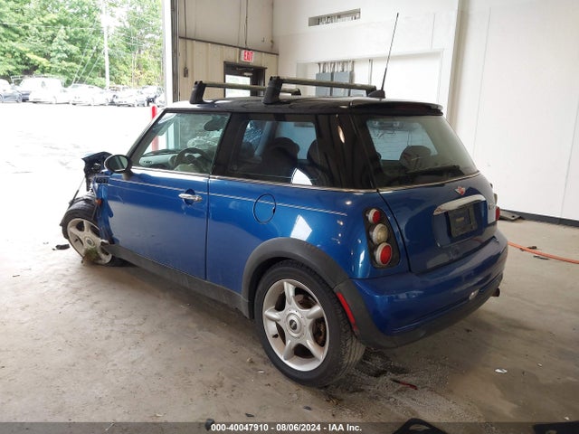 2005 MINI COOPER WMWRC33515TK61714 Photo 2