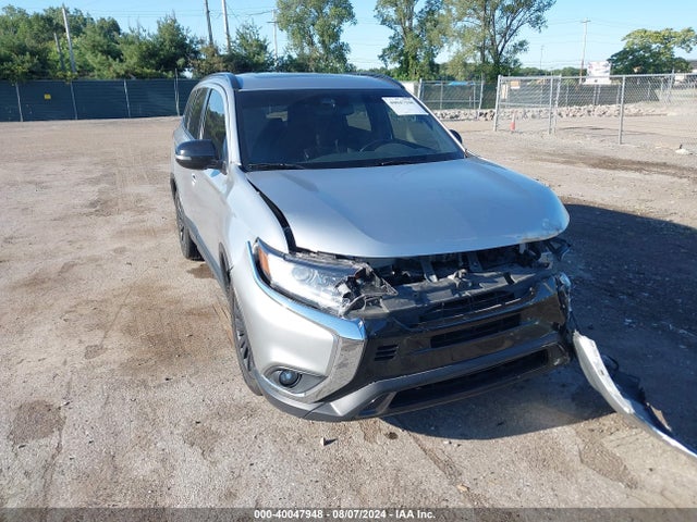 2020 MITSUBISHI OUTLANDER JA4AD3A31LJ000746 Photo 0
