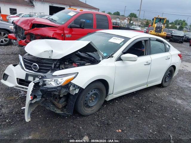 Nissan Altima 2.5 S 2016 1N4AL3AP0GN357903 Image 2