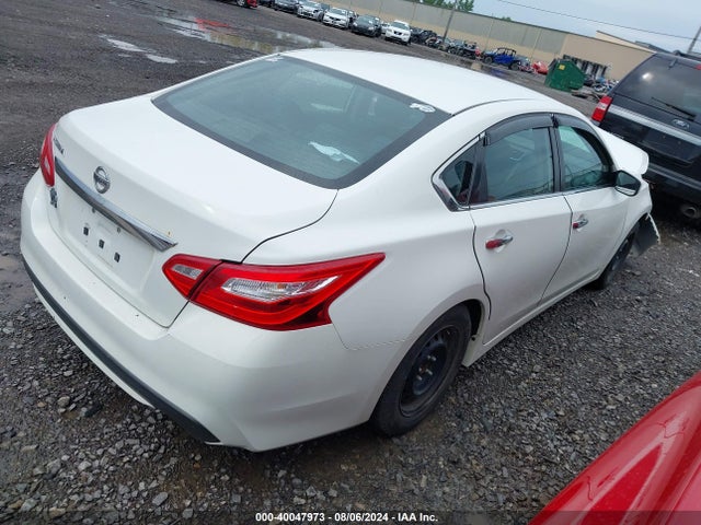 Nissan Altima 2.5 S 2016 1N4AL3AP0GN357903 Image 4