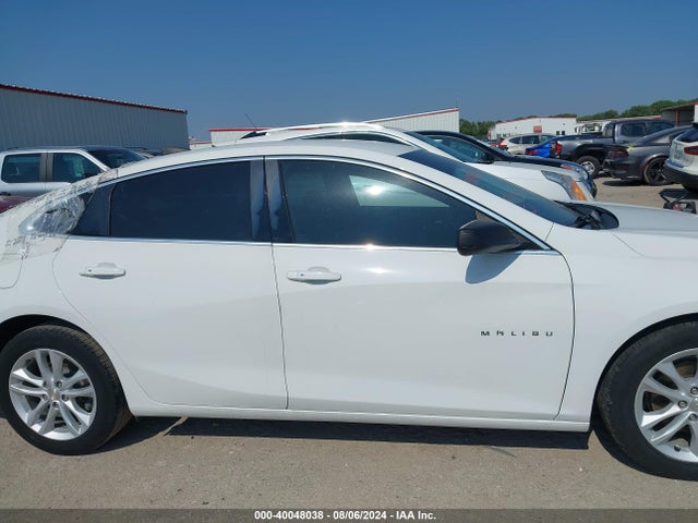 Chevrolet Malibu 1ls 2018 1G1ZB5ST0JF257348 Image 13