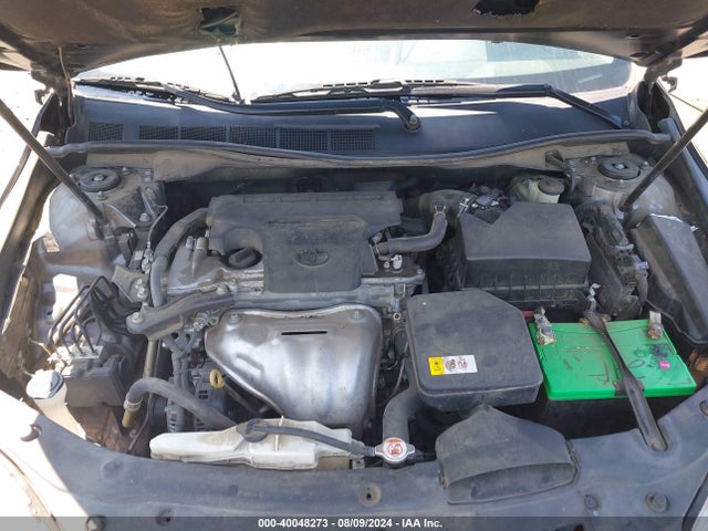 4T1BF1FK0HU640988 Toyota CAMRY SE