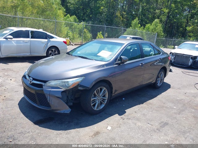 4T1BF1FK0HU640988 Toyota CAMRY SE