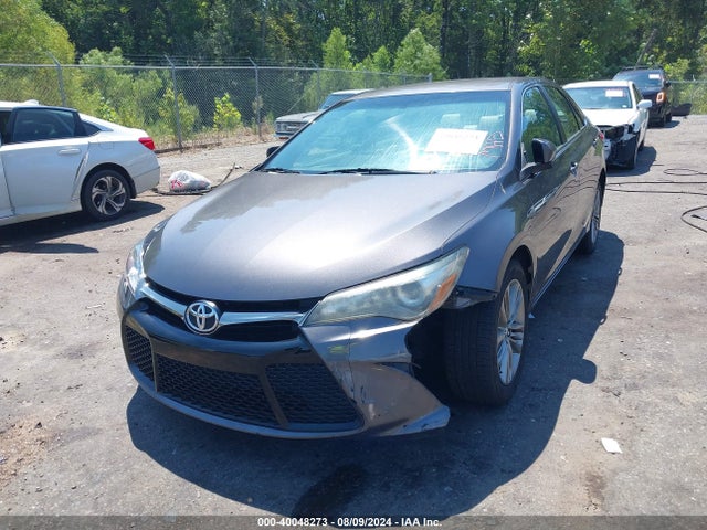4T1BF1FK0HU640988 Toyota CAMRY SE