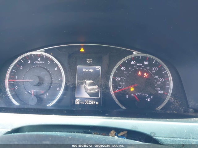 4T1BF1FK0HU640988 Toyota CAMRY SE