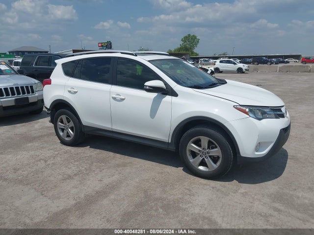 Toyota Rav4 Xle 2015 JTMWFREV8FJ055770 Image 14