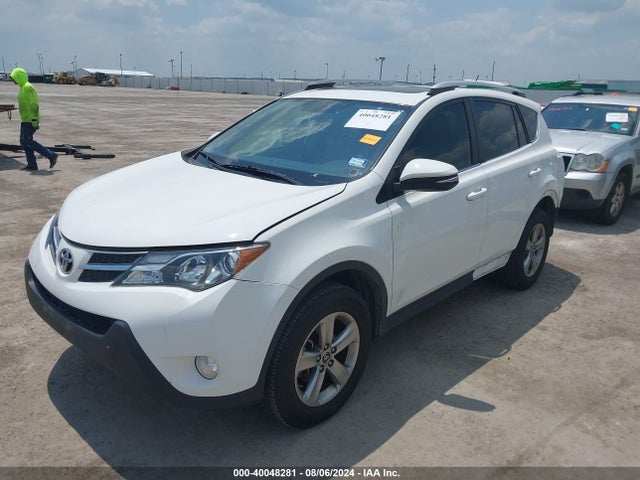 Toyota Rav4 Xle 2015 JTMWFREV8FJ055770 Image 15