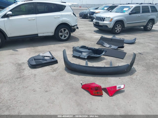 Toyota Rav4 Xle 2015 JTMWFREV8FJ055770 Image 12