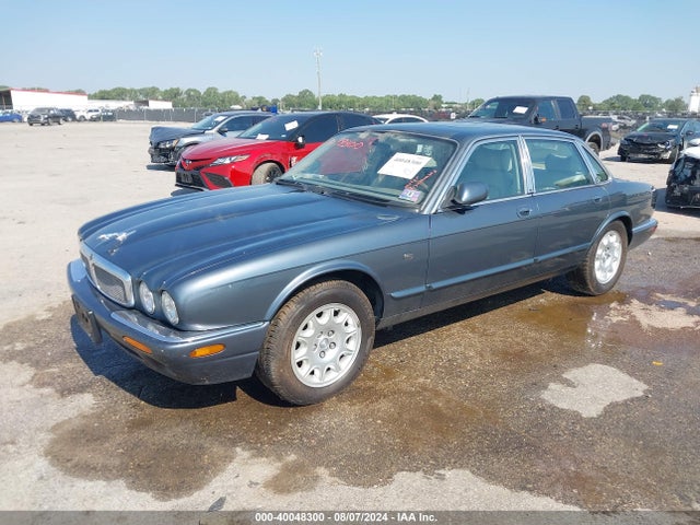 2001 JAGUAR XJ8 SAJDA14C71LF32794 Photo 1