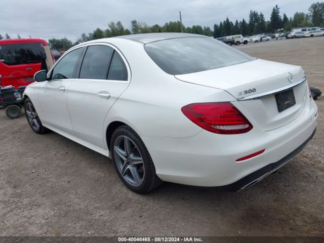WDDZF4KB0KA549065 Mercedes-Benz E 300 4matic