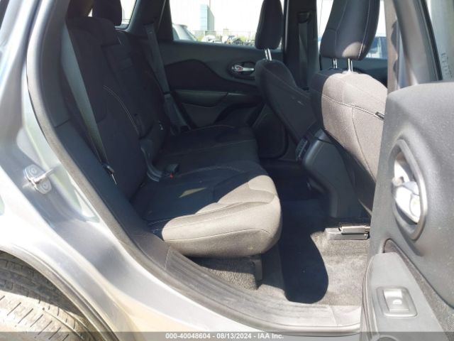1C4PJMCB3FW776693 Jeep Cherokee Latitude Altitude
