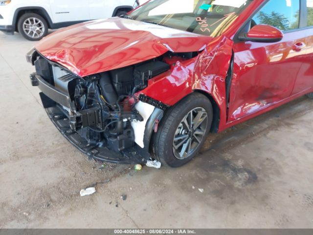 3KPF24ADXRE779098 KIA Forte Lxs
