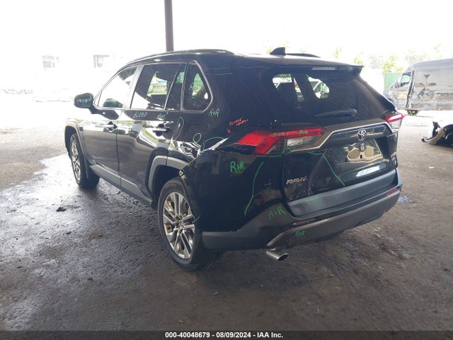 Toyota Rav4 Limited 2021 JTMN1RFV5MD077293 Image 3