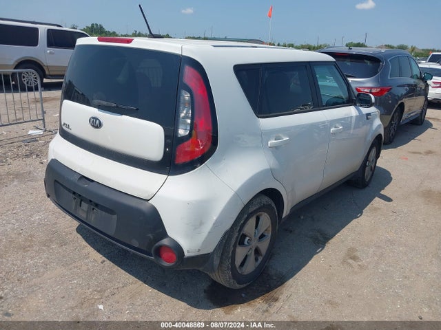 KIA Soul 2014 KNDJN2A23E7060841 Image 4