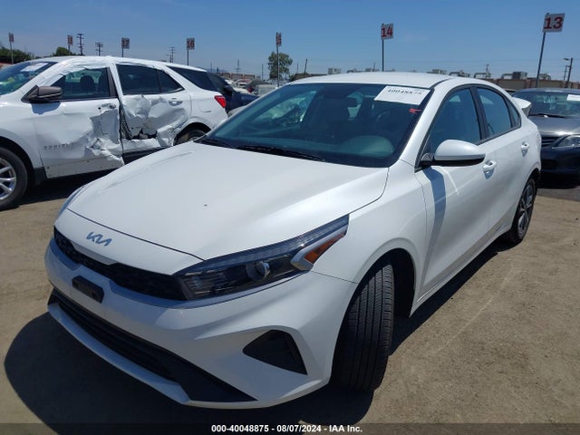 KIA Forte Lxs 2023 3KPF24AD1PE652947 Image 2