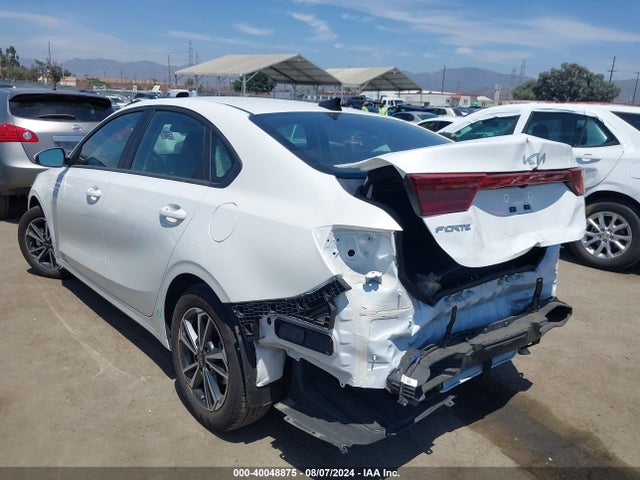 KIA Forte Lxs 2023 3KPF24AD1PE652947 Image 3