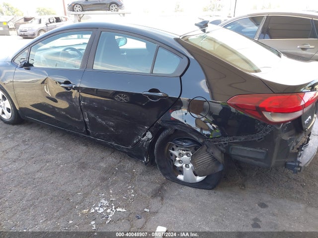 KIA FORTE LX 2017 3KPFK4A74HE045808 Image 13