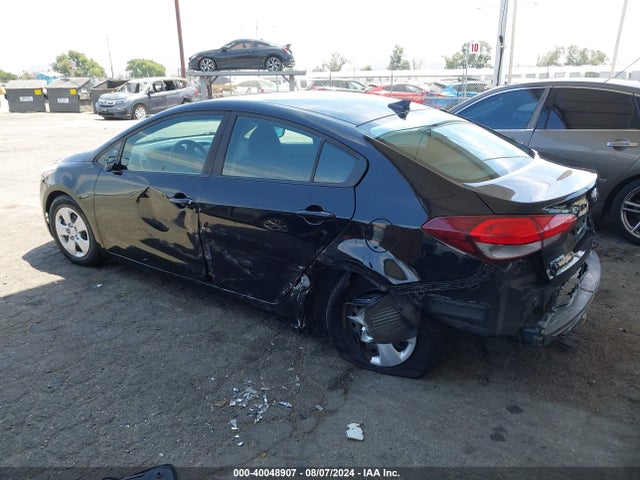 KIA FORTE LX 2017 3KPFK4A74HE045808 Image 3