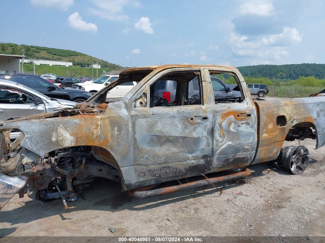 1C6SRFCT6KN652027 RAM 1500 Tradesman Quad Cab 4x4 6'4 Box