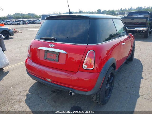 2005 MINI COOPER WMWRC33445TC57974 Photo 3