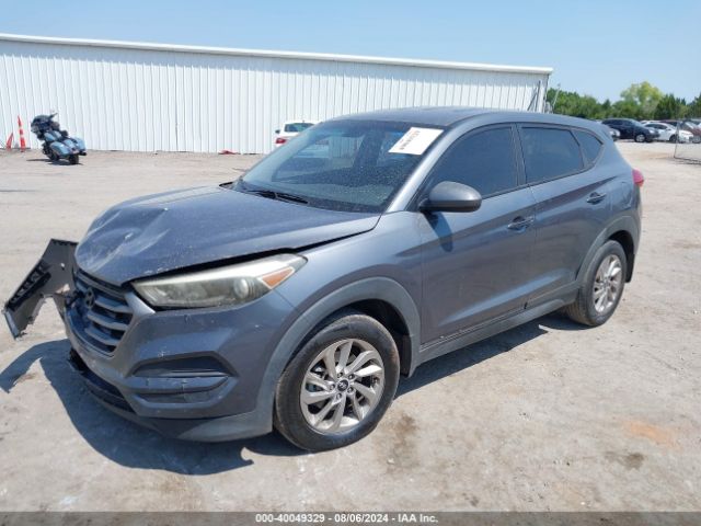 KM8J23A45GU042065 Hyundai TUCSON SE