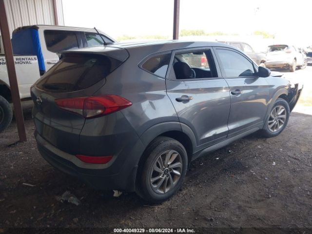 KM8J23A45GU042065 Hyundai TUCSON SE