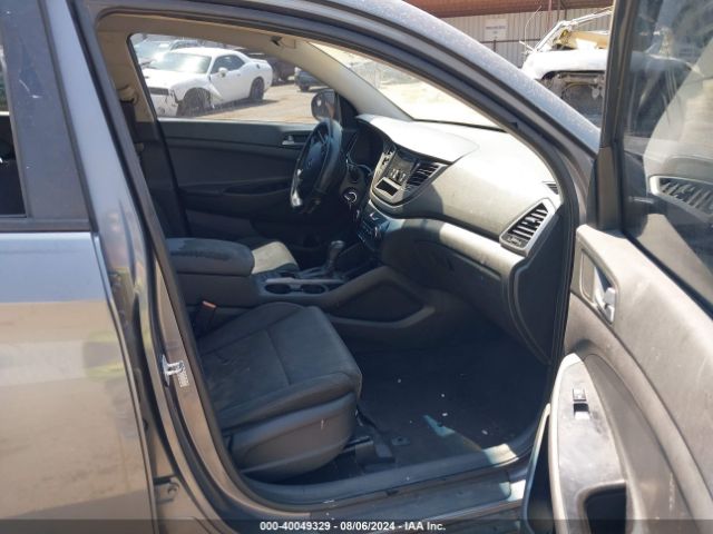 KM8J23A45GU042065 Hyundai TUCSON SE