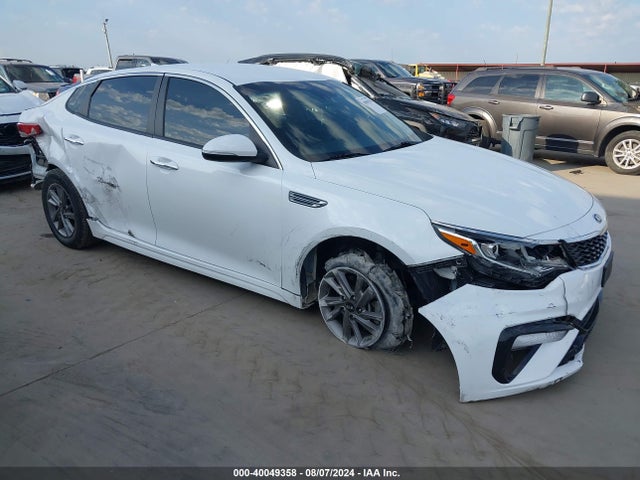 Продажа на аукционе авто 2020 Kia Optima Lx, vin: 5XXGT4L32LG392324, номер лота: 40049358
