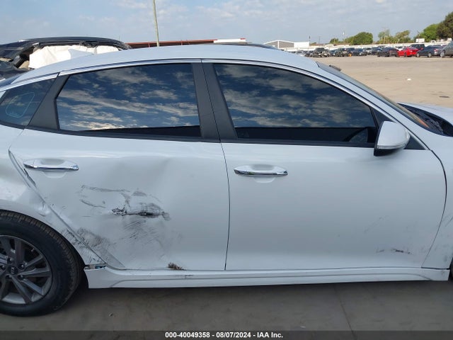 Продажа на аукционе авто 2020 Kia Optima Lx, vin: 5XXGT4L32LG392324, номер лота: 40049358