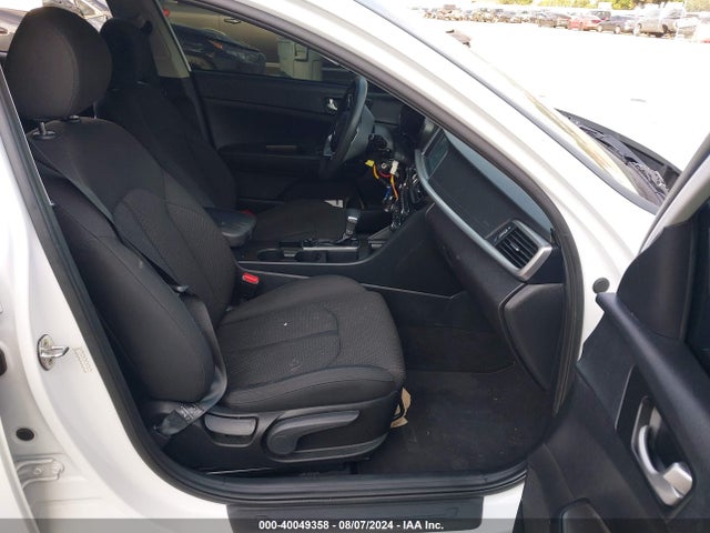 Продажа на аукционе авто 2020 Kia Optima Lx, vin: 5XXGT4L32LG392324, номер лота: 40049358