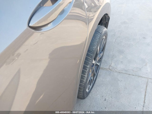Toyota COROLLA SE 2019 5YFBURHEXKP916680 Image 18