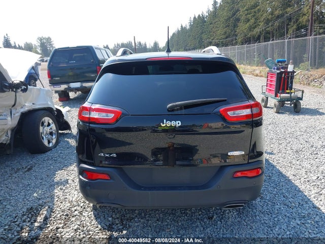 1C4PJMCS4HW640009 Jeep Cherokee Latitude 4x4