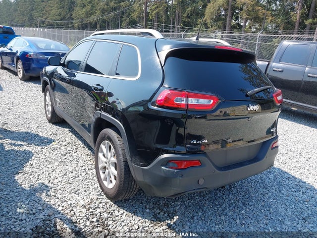 1C4PJMCS4HW640009 Jeep Cherokee Latitude 4x4