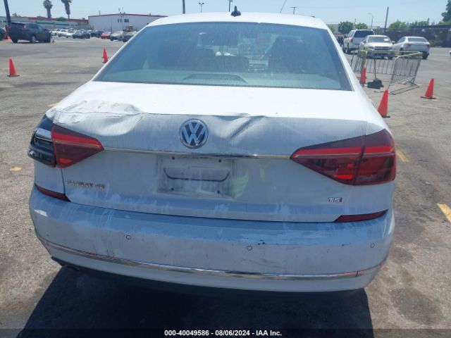 1VWBA7A32JC005513 Volkswagen Passat 2.0t Se