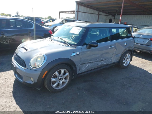2009 MINI COOPER S CLUBMAN WMWMM33569TP73496 Photo 1