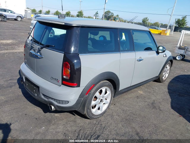 2009 MINI COOPER S CLUBMAN WMWMM33569TP73496 Photo 3