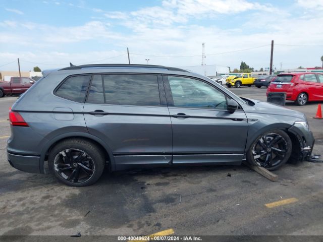 3VVCB7AX5RM003693 Volkswagen Tiguan 2.0t Se R-line Black