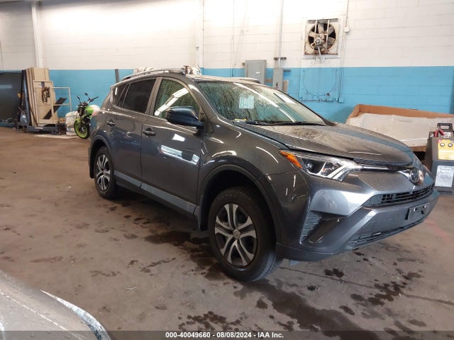 Toyota RAV4 LE 2018 JTMBFREV2JJ180299 zdjęcie główne