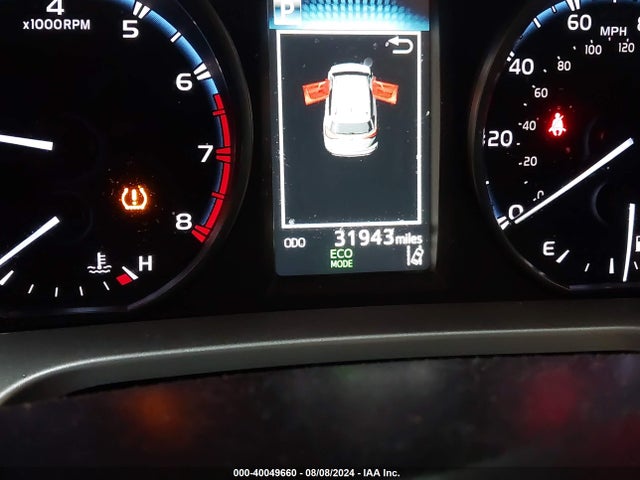 Toyota RAV4 LE 2018 JTMBFREV2JJ180299 Image 15