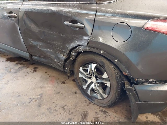 Toyota RAV4 LE 2018 JTMBFREV2JJ180299 Image 6