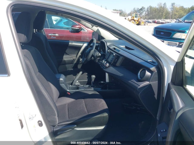 Toyota RAV4 LE 2017 JTMBFREV8HJ112325 Image 5