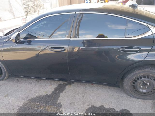 58ADA1C16PU032628 Lexus ES 300H