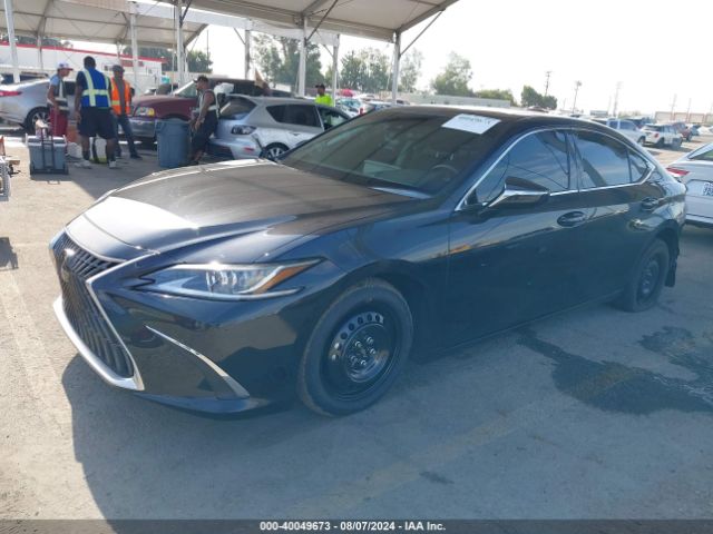 58ADA1C16PU032628 Lexus ES 300H