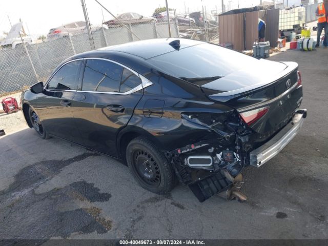 58ADA1C16PU032628 Lexus ES 300H