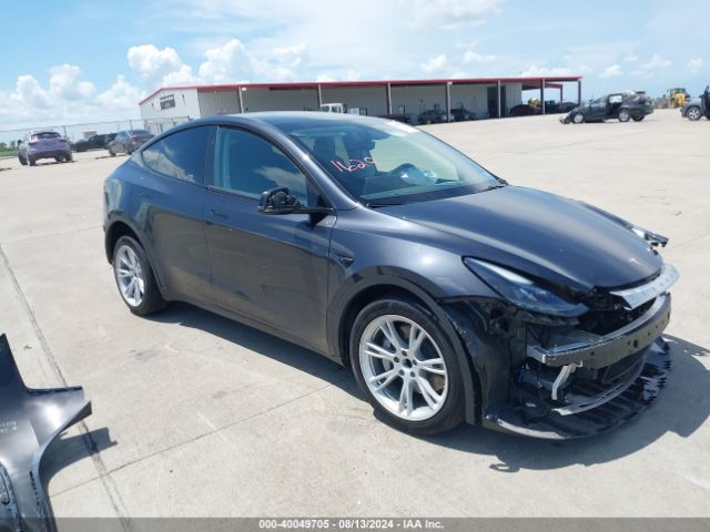7SAYGDED1RF052031 Tesla Model Y