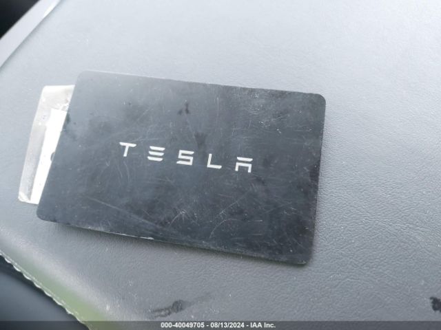 7SAYGDED1RF052031 Tesla Model Y
